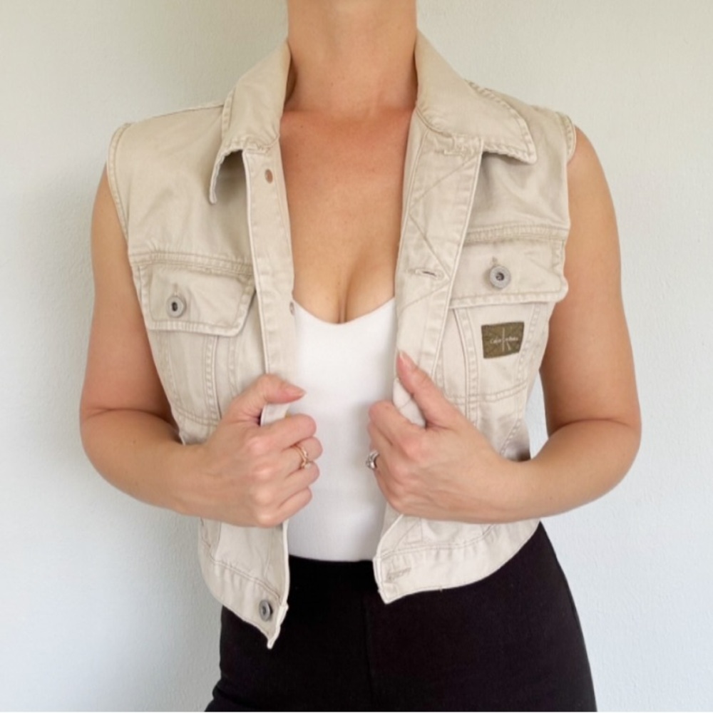 Vintage Y2K Calvin Klein Khaki cropped sleeveless cotton cargo vest size large